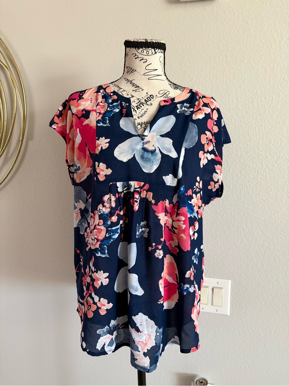 Liz Claiborne Navy Floral Short Sleeve Blouse with Pink & White Blooms